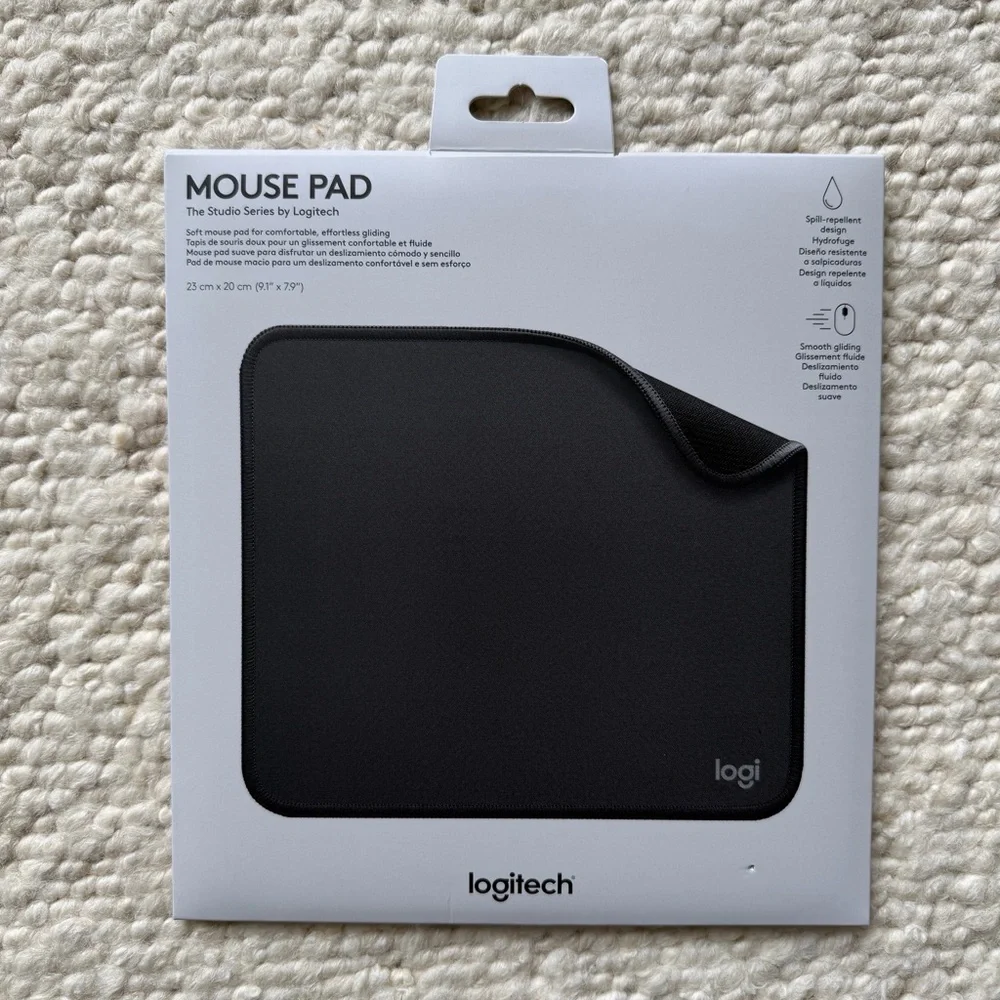[NWT] Logitech The Studio Series Mouse Pad